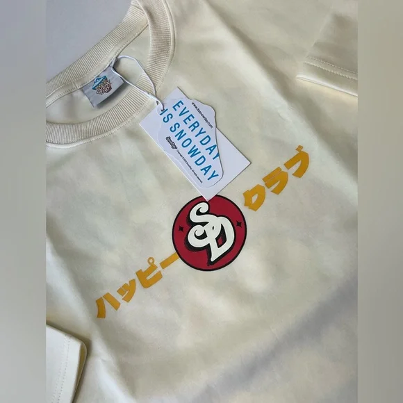 SnowDay Men’s Club Vintage House Tee in Cream Size: XXL NWT - Picture 1 of 12